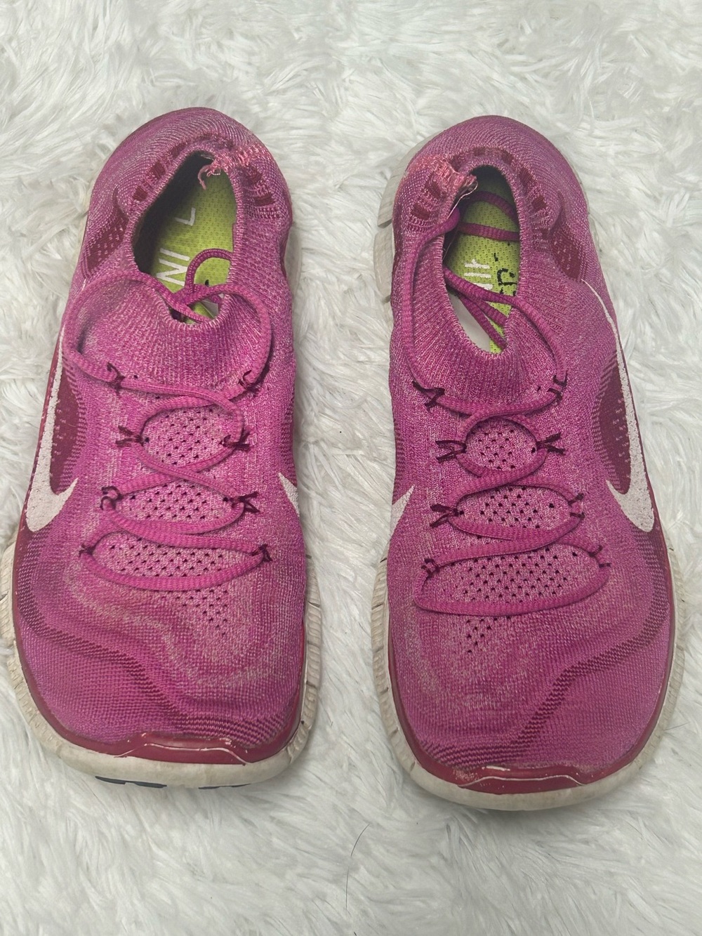 Nike Free 5.0 Flyknit Women's Running Shoes pink lightweight flexible sneakers